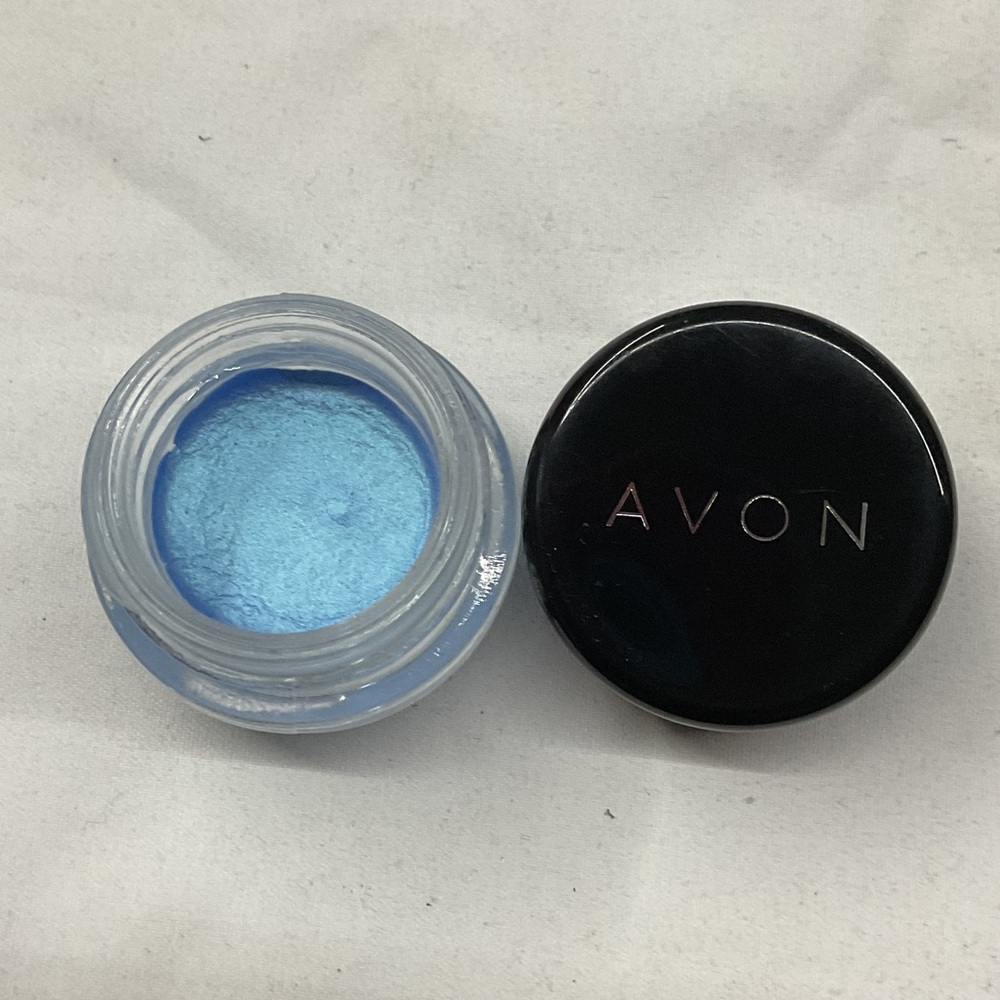 Avon Cream Eyeshadow - Exquisite Blue